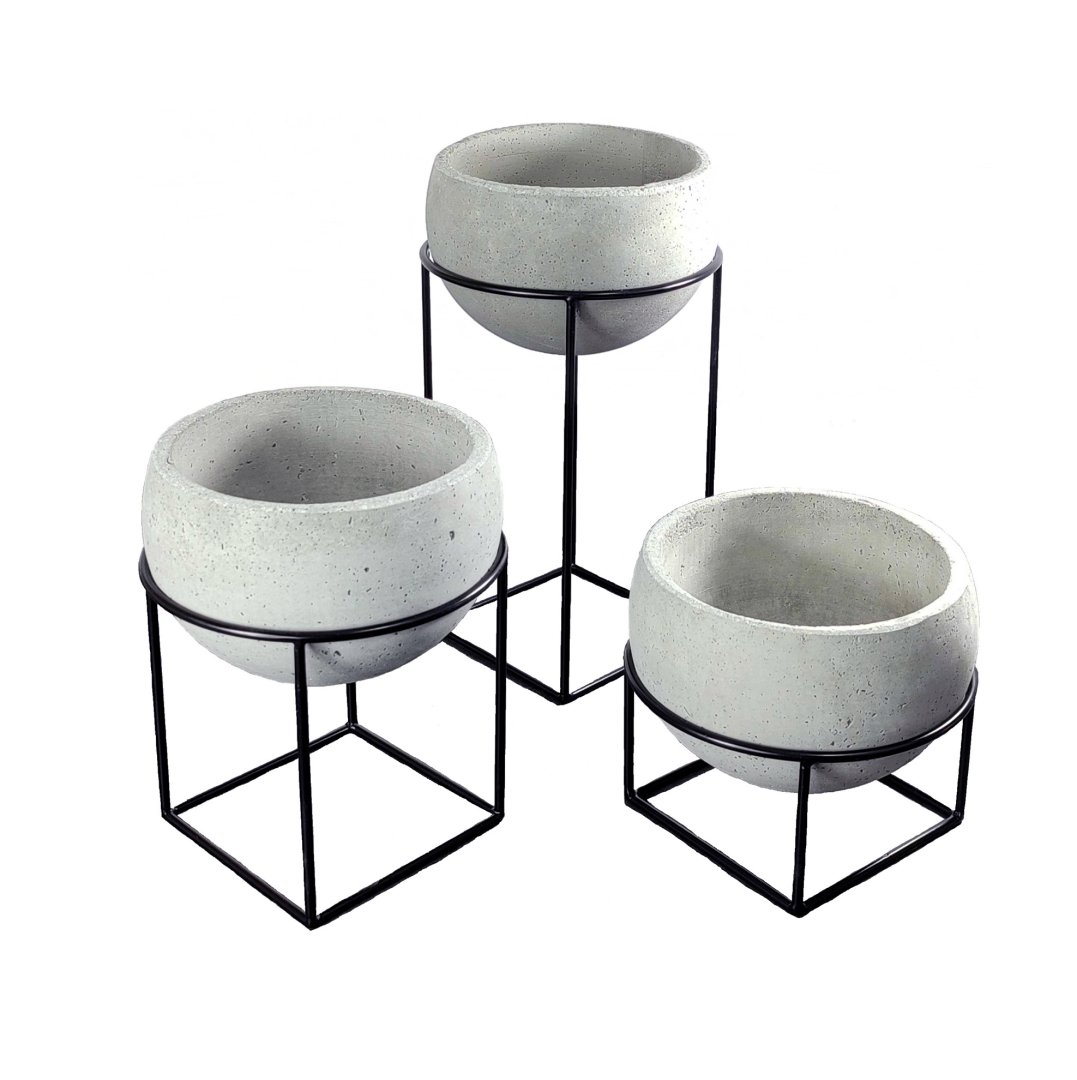 WHIPE kwietniki metalowe i doniczki betonowe zestaw