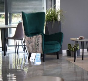 Uszak Fotel zielony ATRO motyw palma