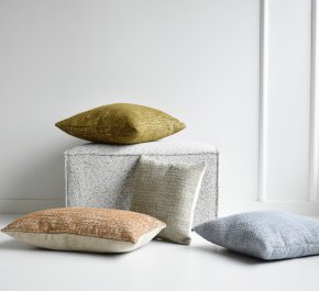 Pufa do salonu prostokątna z lamówką TORI